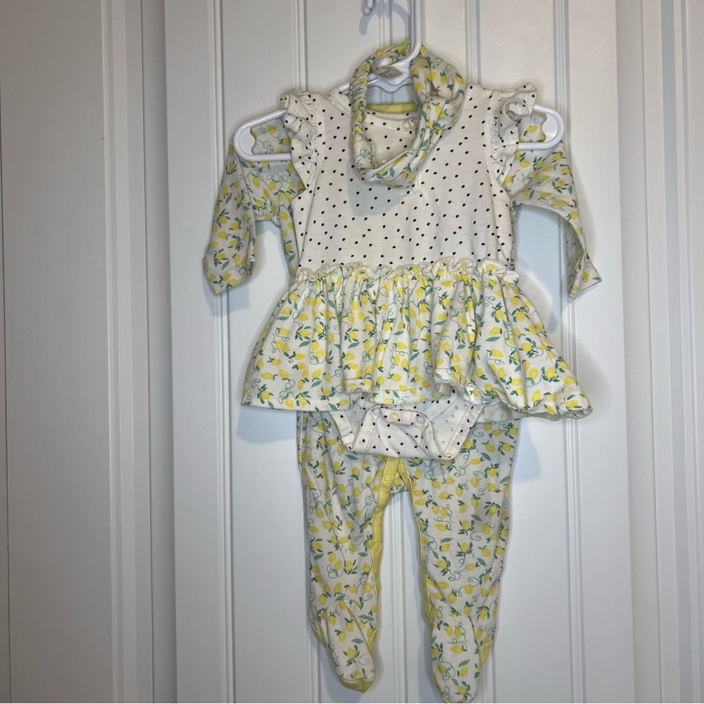 Lemon outfit baby bundle